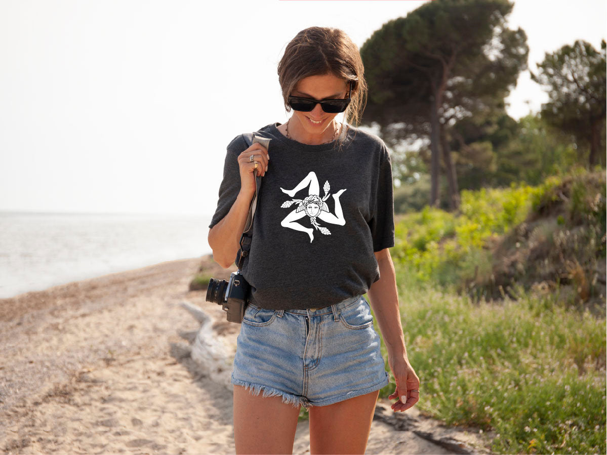 Italian T-Shirt TRINACRIA Symbol of Sicily/Sicilia UNISEX Tee