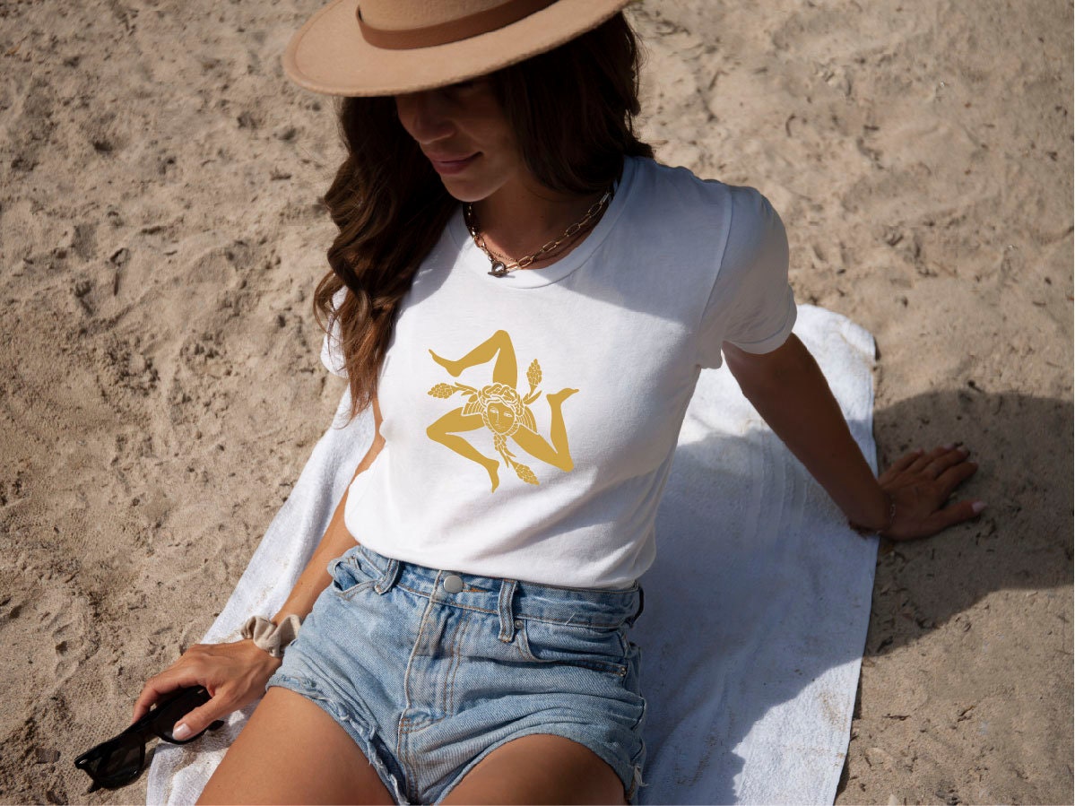 Italian T-Shirt TRINACRIA Symbol of Sicily/Sicilia UNISEX Tee