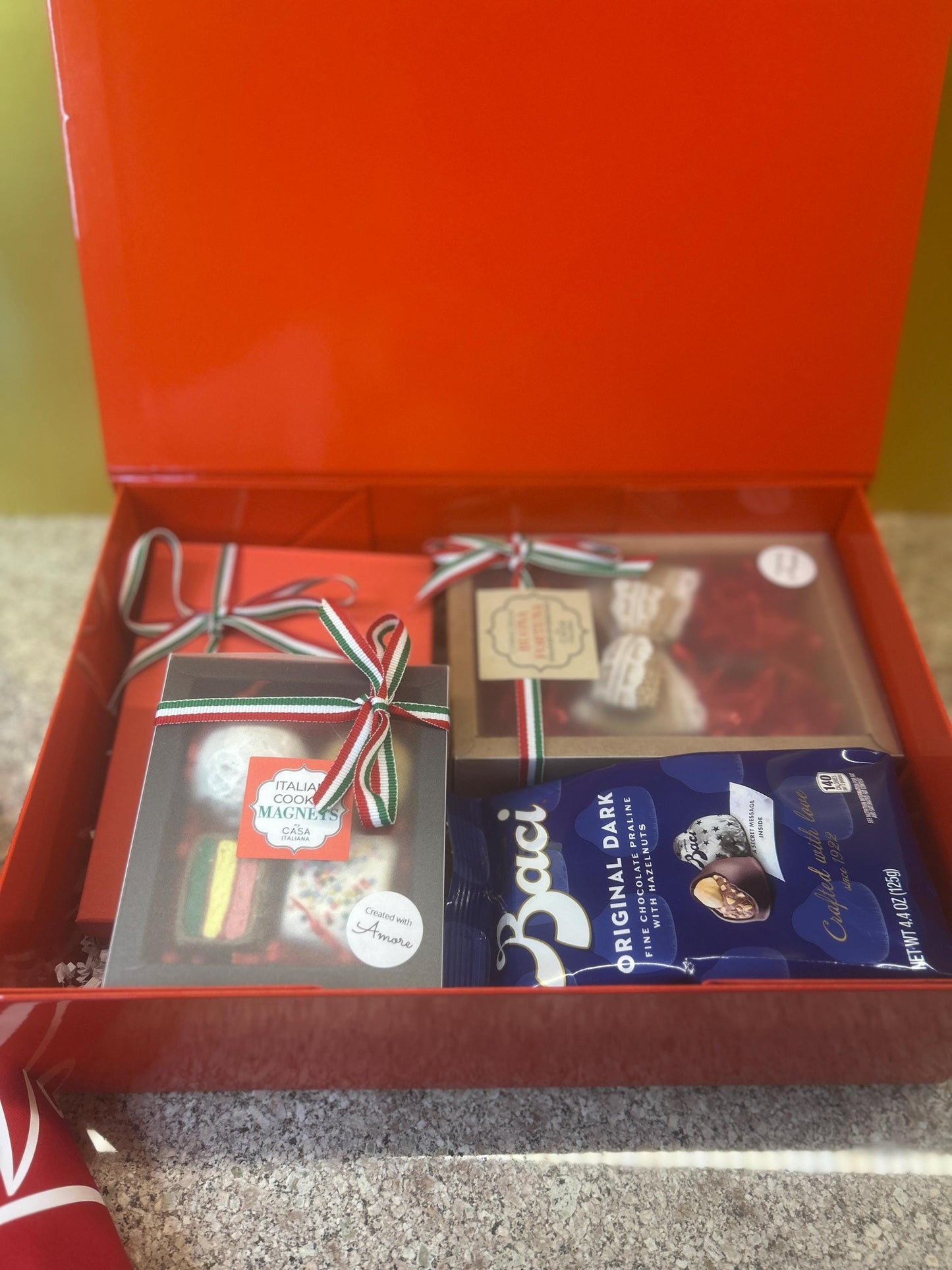 Italian Christmas Gift Set – Natale Box with Apron, Magnets & Treats